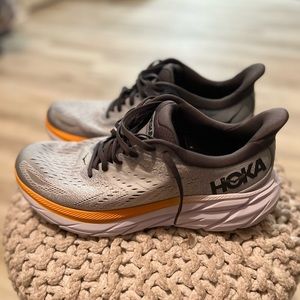 Men’s HOKA Clifton 8 - Size 10 D